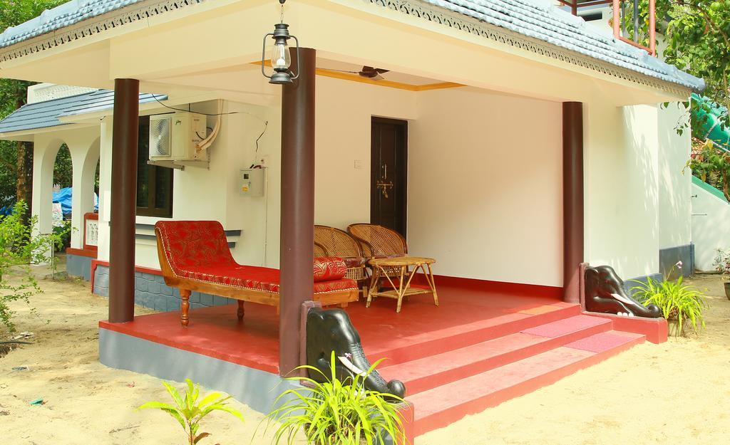 Marari Neena Beach Homestay Mararikulam Exteriör bild
