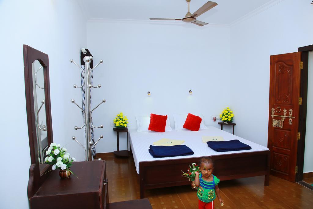 Marari Neena Beach Homestay Mararikulam Exteriör bild